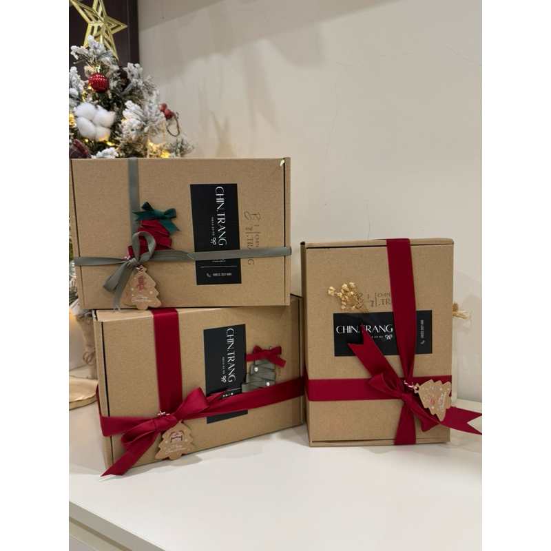 Handmade gift wrapping box by Chin.Trang (not including products inside ...