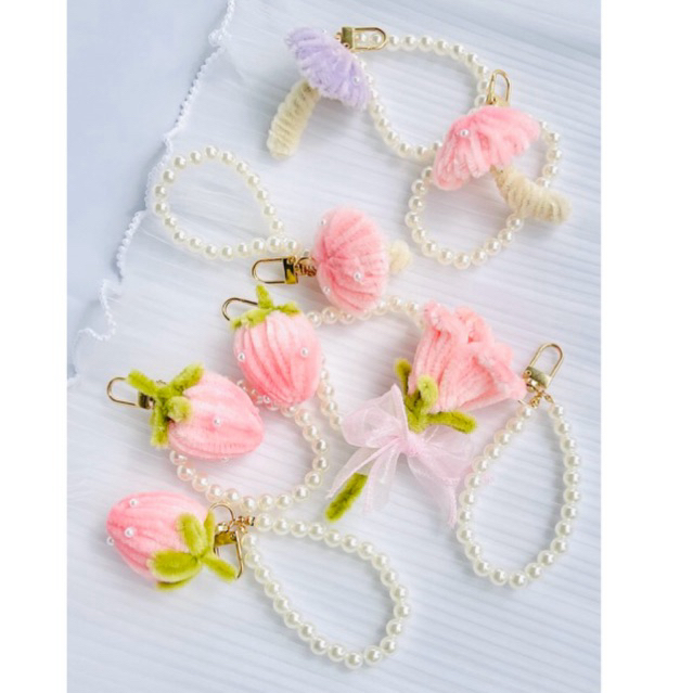 Velvet ZINC KEYCHAIN WITH PEARL ROPE (READY MADE) | Shopee Malaysia
