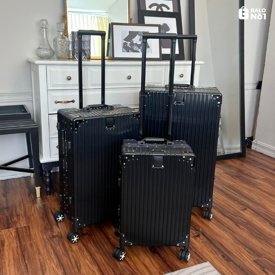 Flap Lock Aluminum Frame Suitcase L011 - Lifetime | Shopee Malaysia