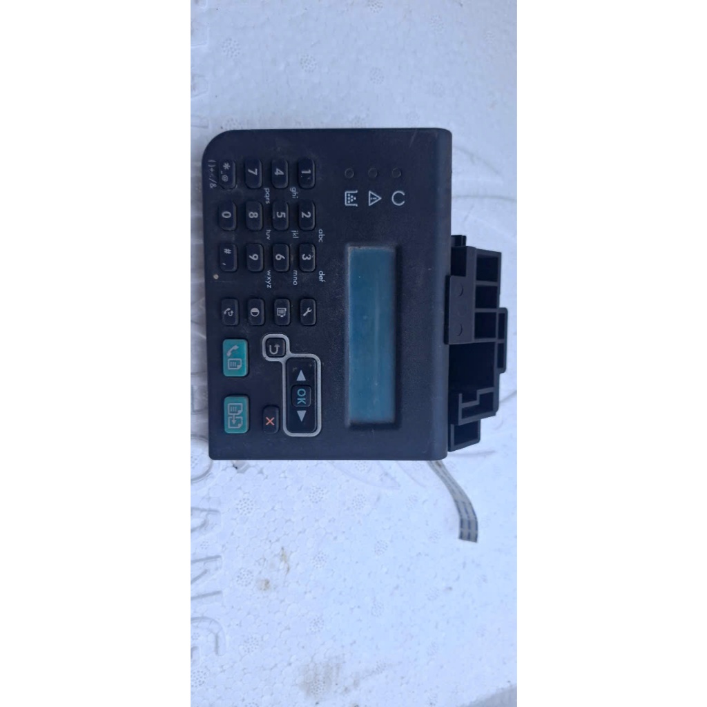Display screen panel assembly + HP 1212NF keyboard (removed original ...