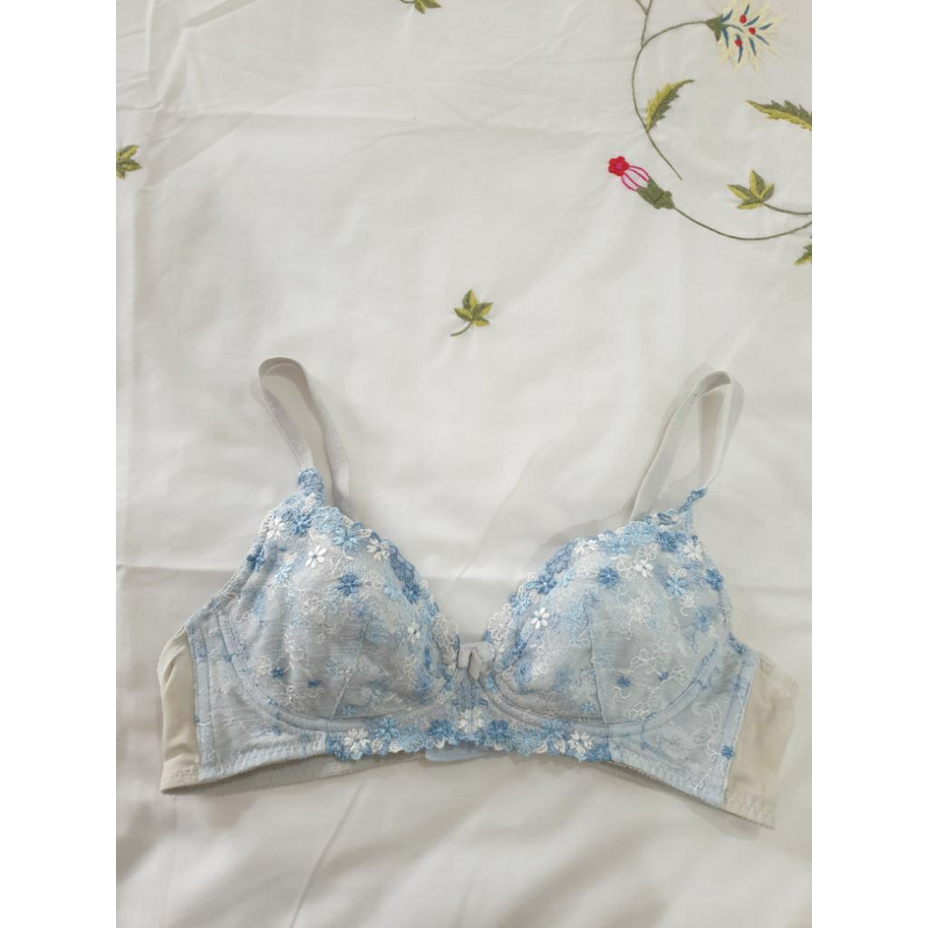 Si bra size 75 B blue lace | Shopee Malaysia