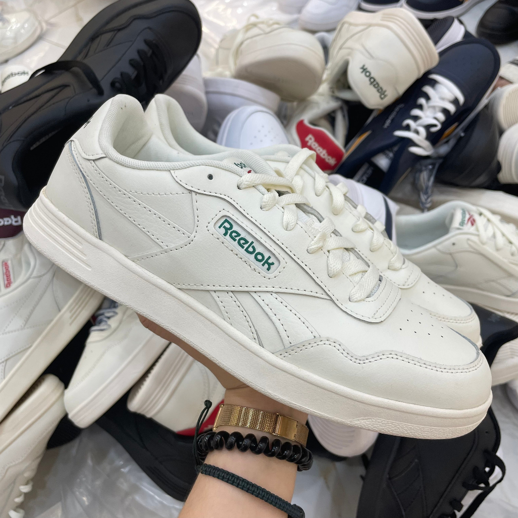 Fake reebok shoes deals