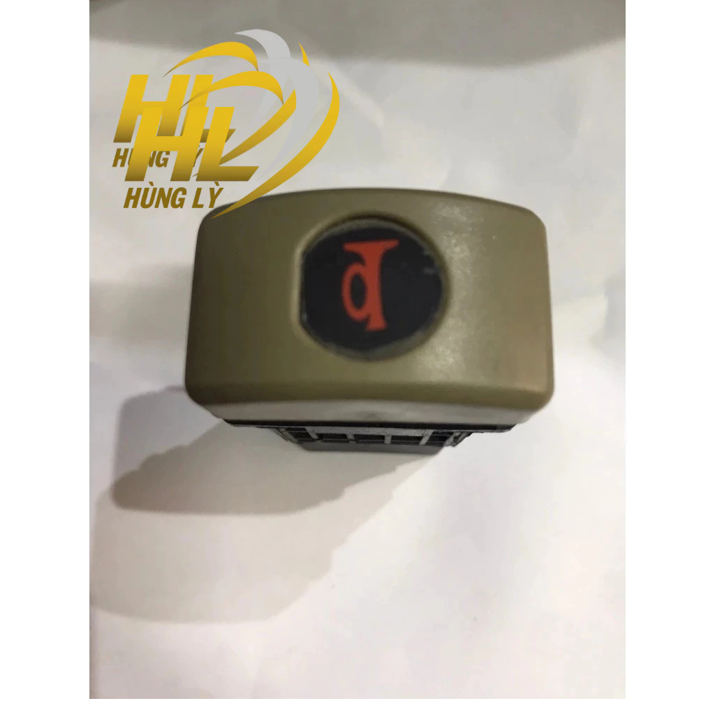 8-Pin Horn Push-Release Switch (Female) Horn On/Off Button for Powerful ...